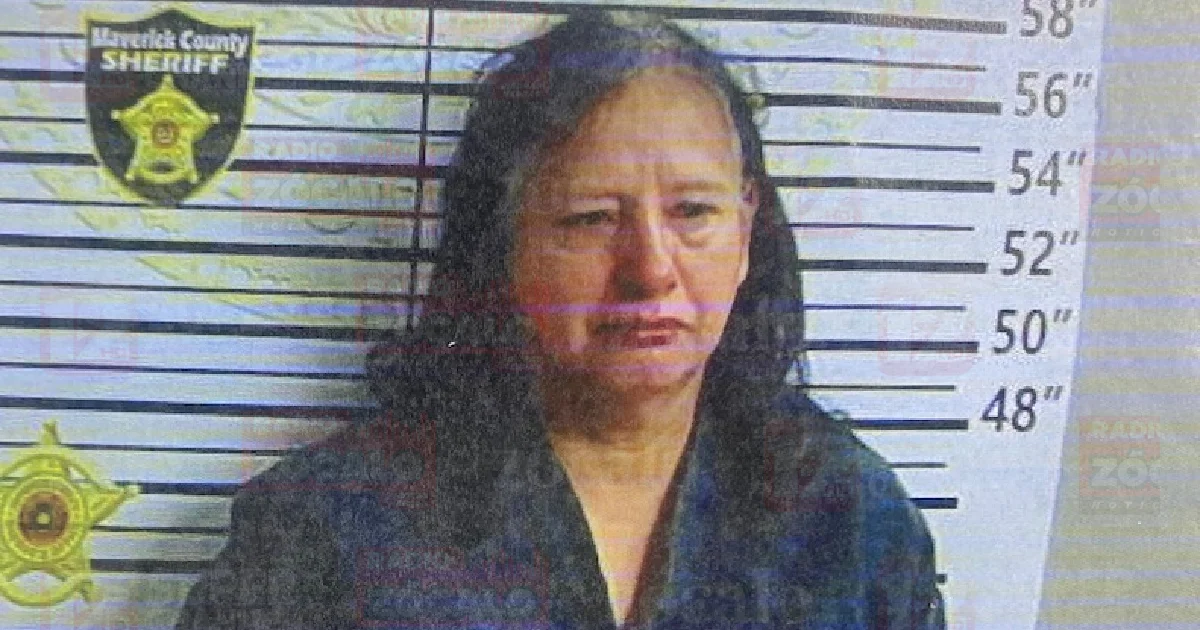 La mujer fue trasladada a la cárcel bajo cargos de agresión y violencia familiar