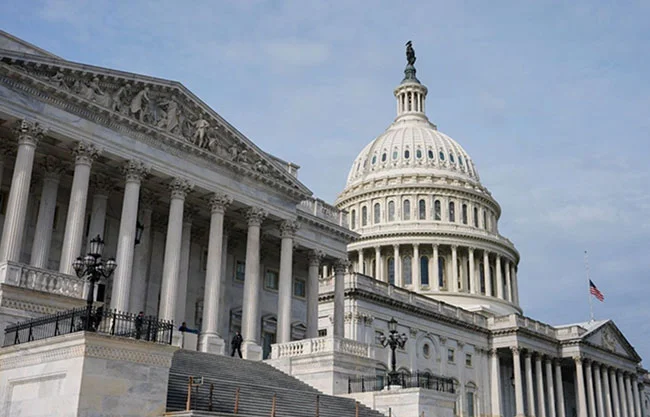 Demócratas instaron a la Oficina del Censo a abandonar los planes de usar el formulario de la Encuesta sobre la Comunidad Estadounidense.