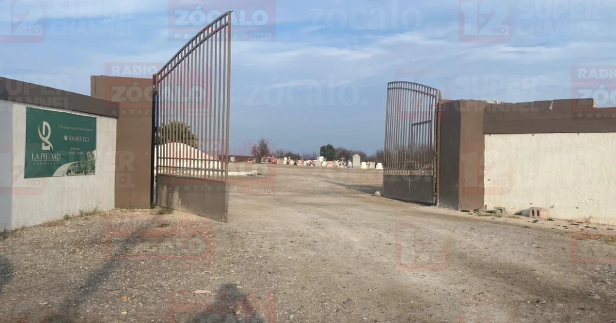 Familiares descubrieron la ausencia de figuras religiosas al visitar las tumbas.
