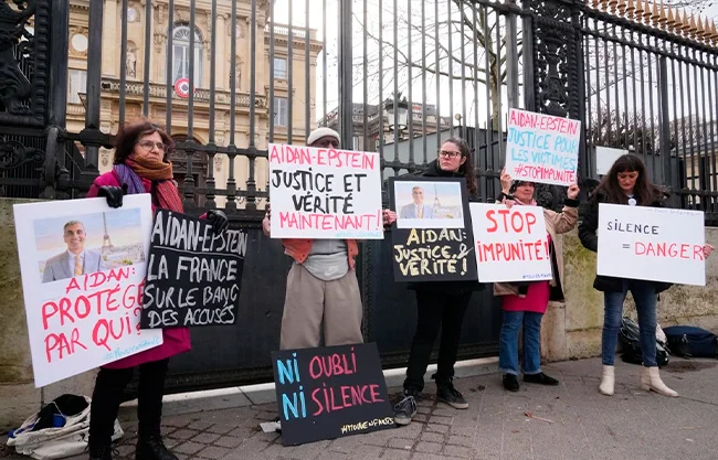 Nexos con Epstein sacuden al Deutsche Bank y hunden al ex príncipe Andrés tras nuevas revelaciones