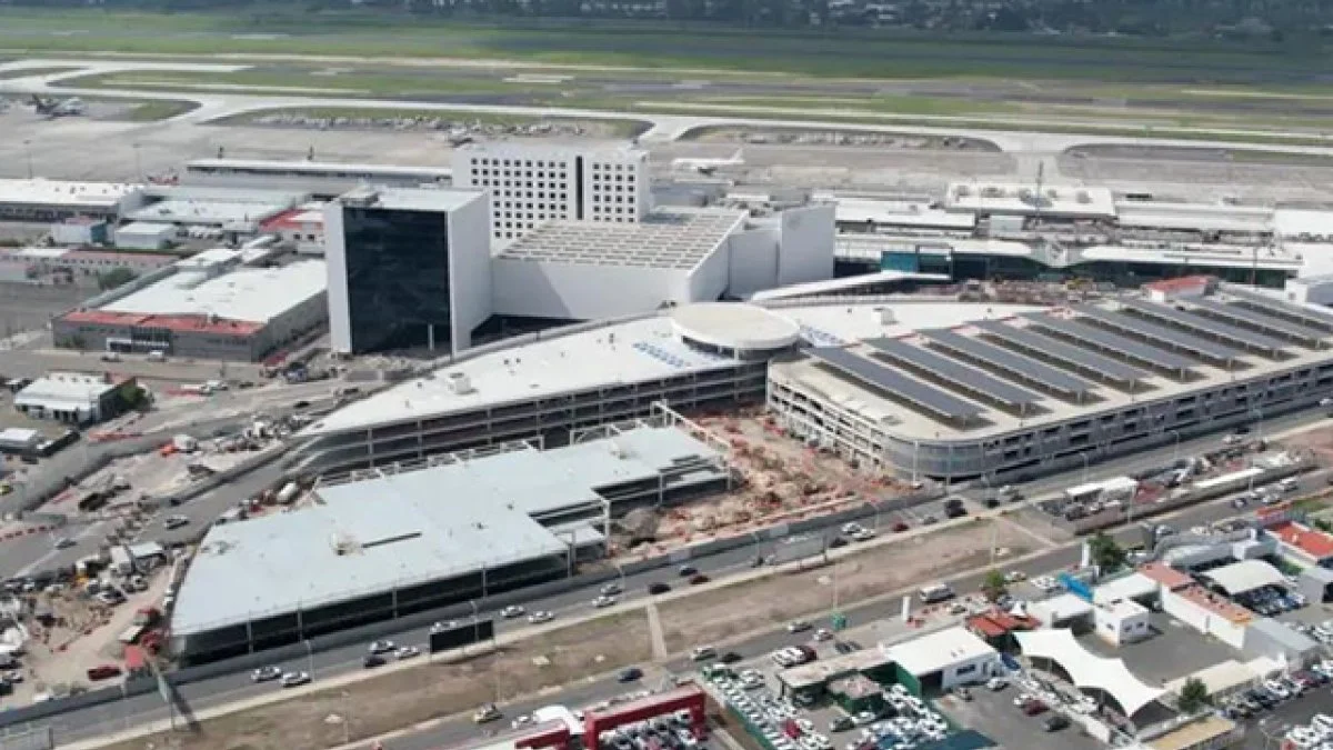 Desmienten toma de aeropuerto en Guadalajara; pánico fue por psicosis de algunos pasajeros