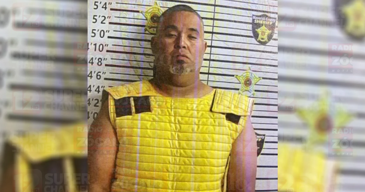 El detenido intentó resistirse y escapar en el trayecto a la patrulla