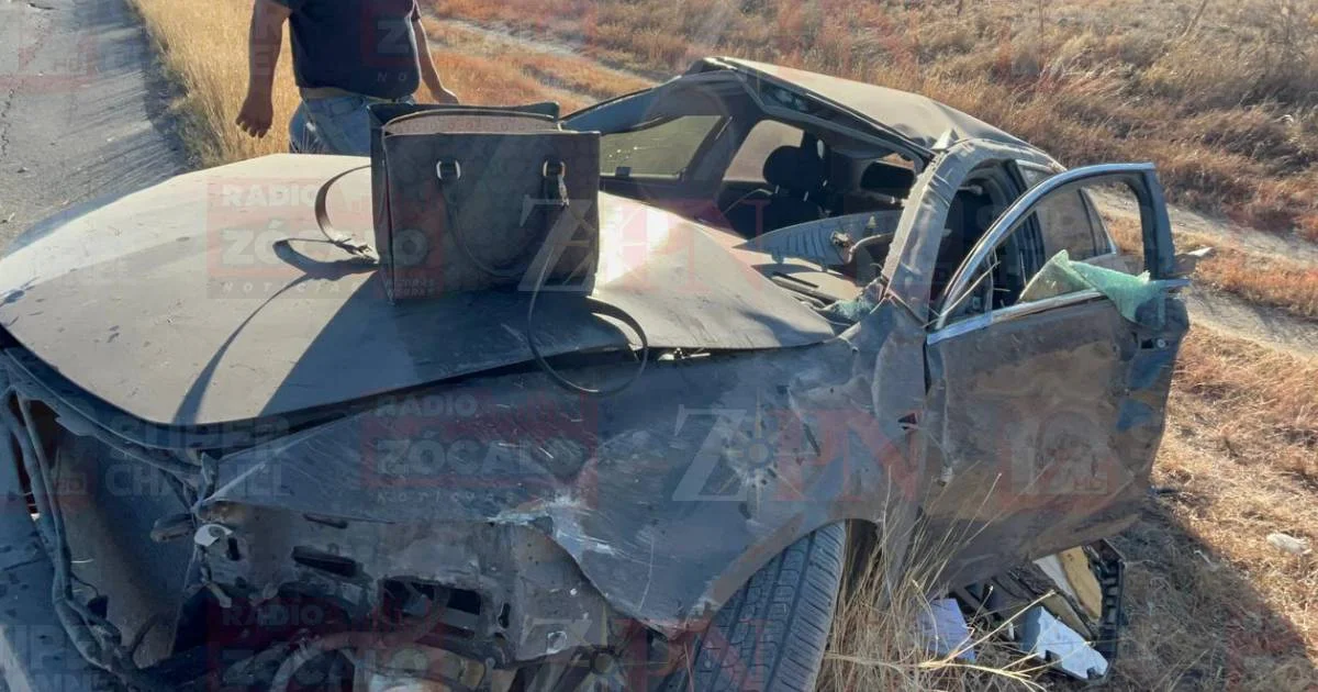 Mujer grave tras volcadura en la carretera Múzquiz-Palaú