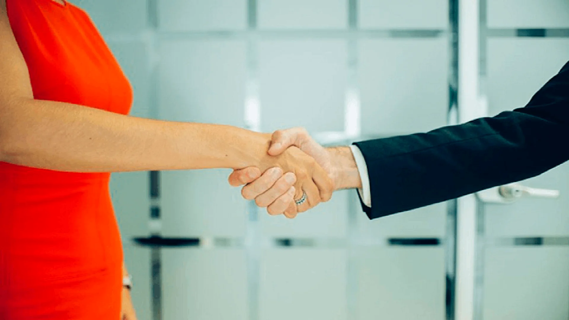 El Banco Mundial advierte que ninguna economía ha alcanzado la igualdad laboral plena. Solo 4% de las mujeres vive en países con paridad legal total.