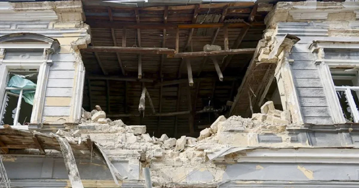 Anteriormente, varios canales independientes rusos informaron, basándose en fotos y vídeos de usuarios locales, sobre el ataque a la planta química