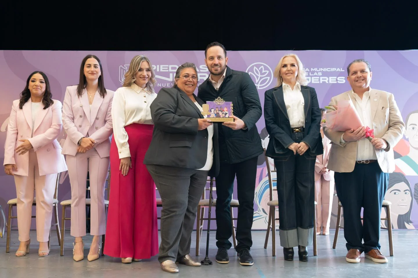 Lanzan convocatoria para Presea de las Mujeres de la Nueva Historia; evento se realizará el 6 de marzo; se reconocerá en cinco categorías.