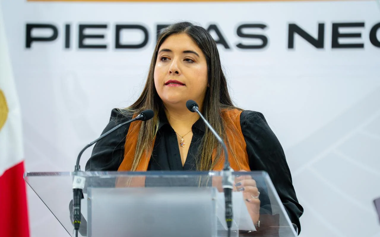 Paola Campillo será la encargada del despacho sin dejar su puesto; Mayra Ruby; busca ser candidata.