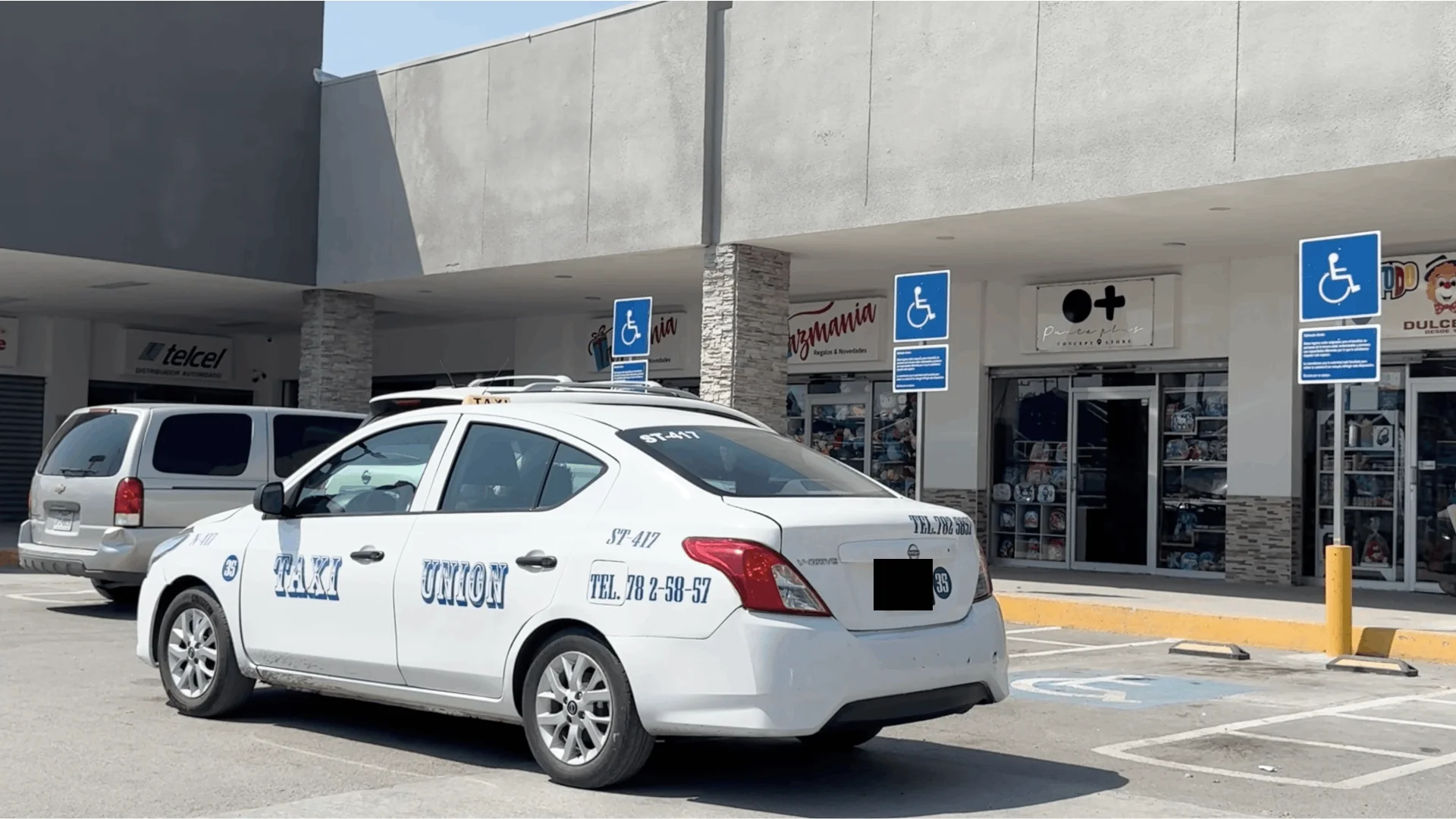 Taxistas resienten crisis tras regularización de más de 11 mil vehículos en Piedras Negras