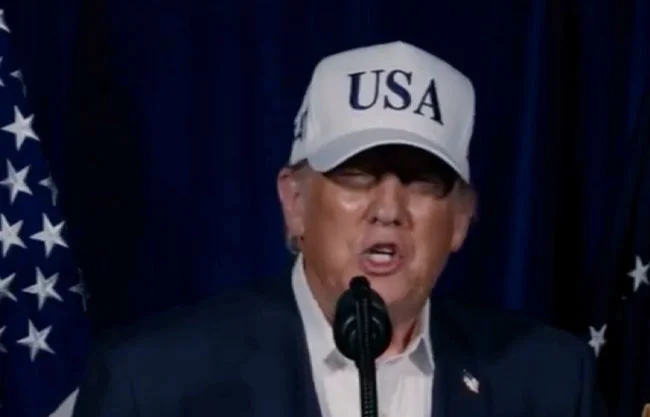 Trump anuncia operaciones militares de EU en Irán y exige rendición a las fuerzas del régimen