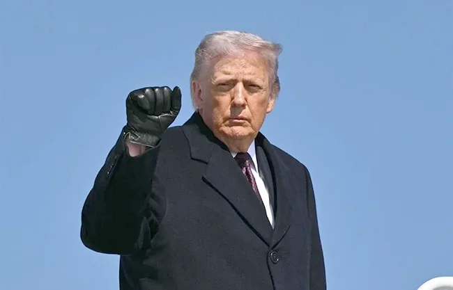 Prevé Trump operaciones contra Irán durante 4 semanas