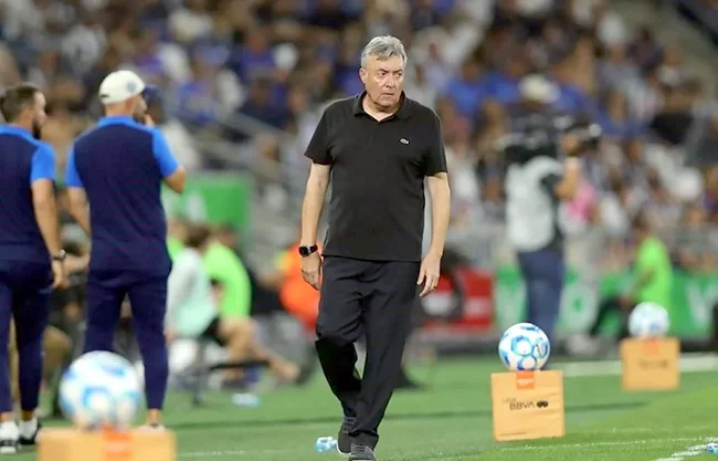 Domenec Torrent fue cesado como técnico de Rayados, después de que el equipo albiazul perdió ante ante Cruz Azul