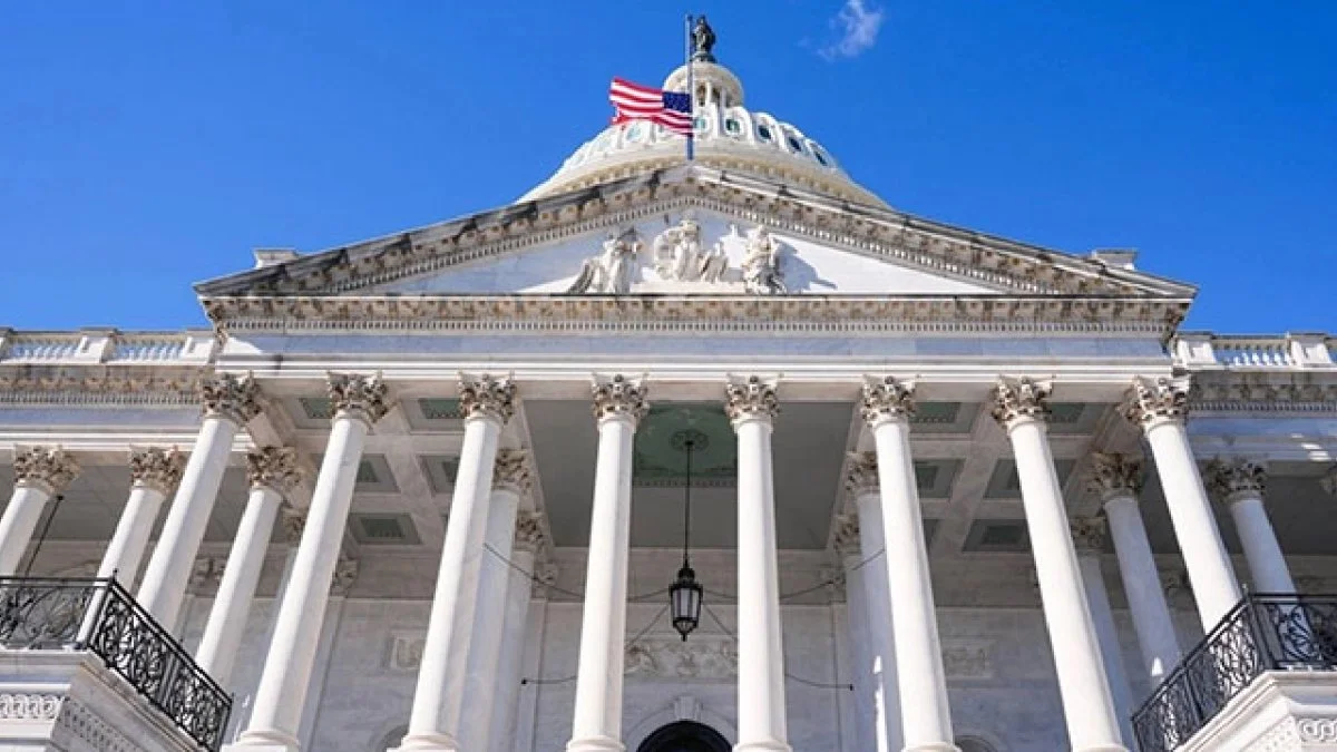 Senado de Estados Unidos respalda ofensiva de Trump contra Irán