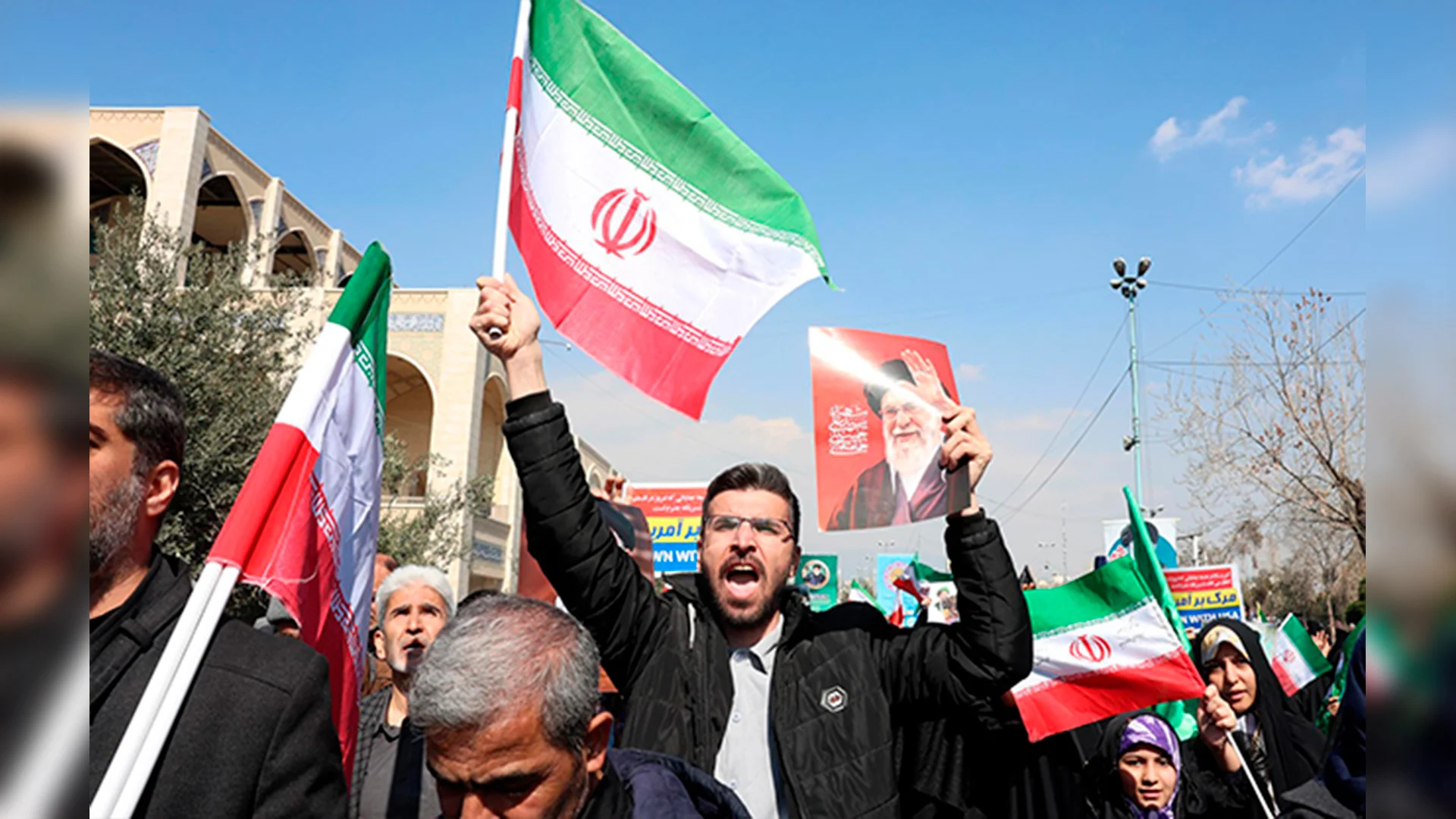 Irán asegura ataque contra bases de EU en Kuwait y advierte más bombardeos