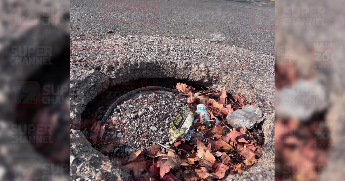 Vecinos de la colonia Atilano Barrera piden reparar tapa de drenaje