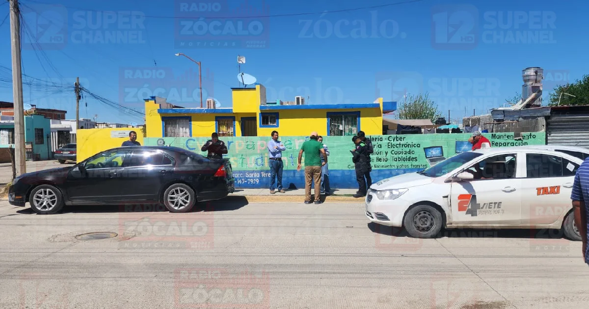 Taxi provoca choque por alcance en Altos de Santa Teresa