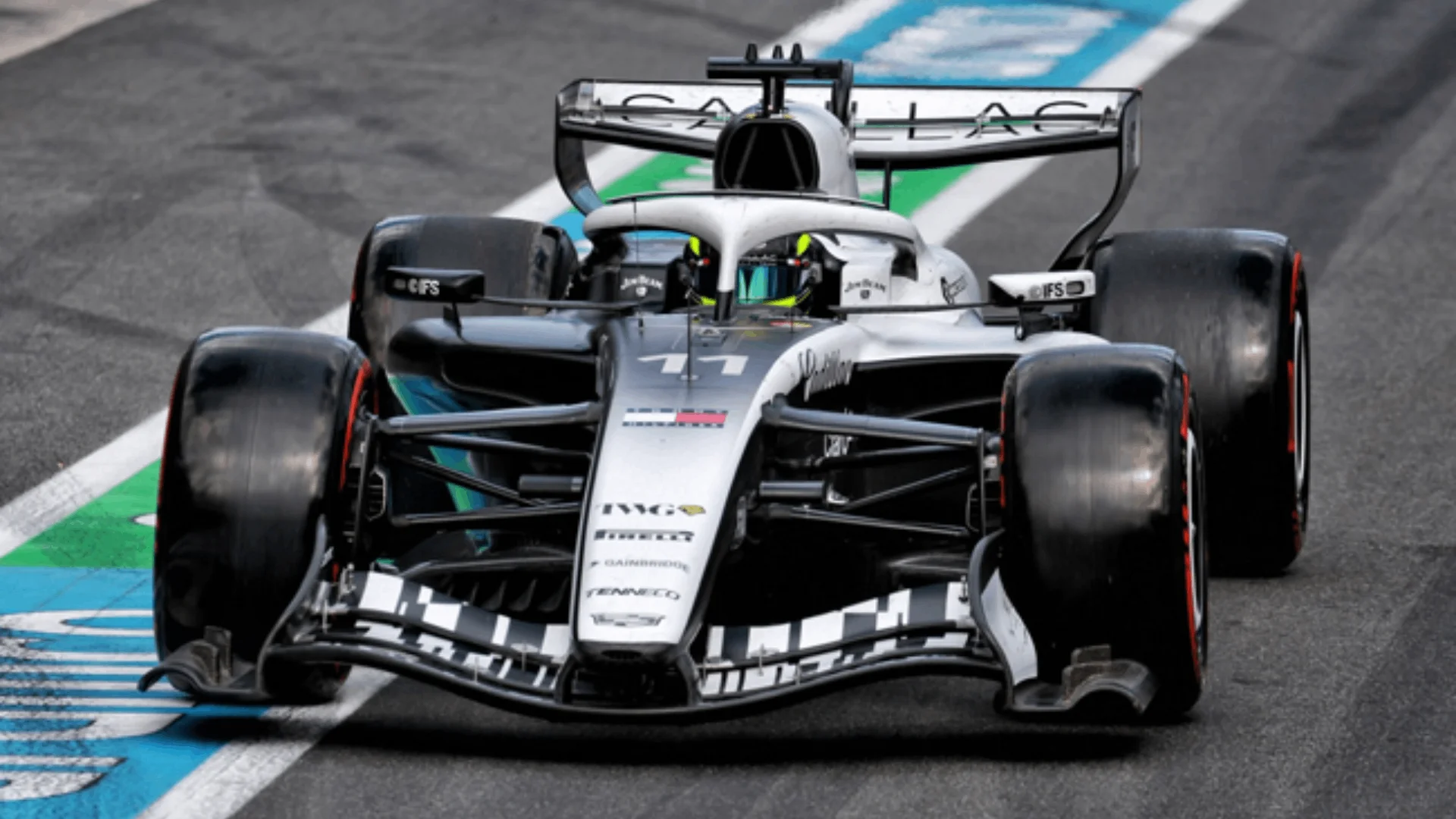 Checo Pérez espera que Cadillac sume primeros puntos antes del parón de verano