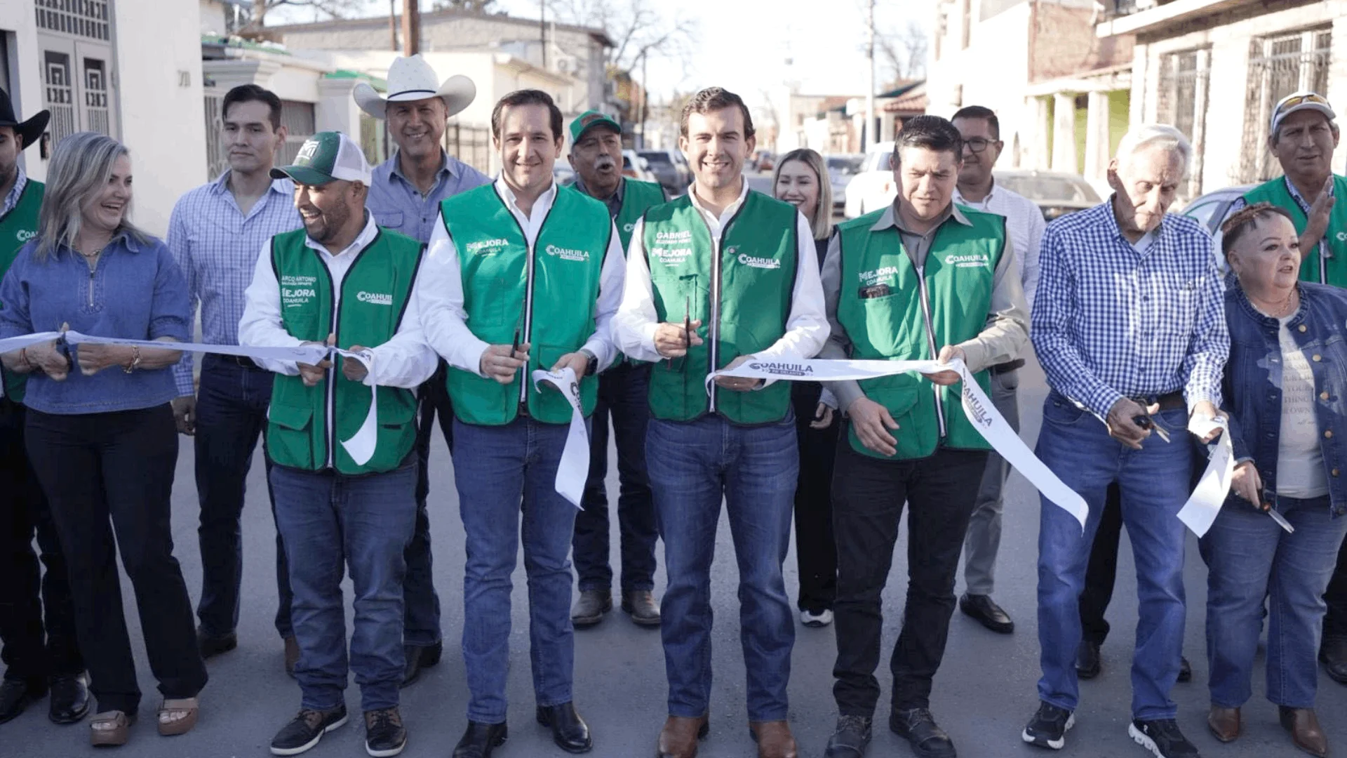 Entregan rehabilitación de las calles Hidalgo y Ocampo en la colonia Centro