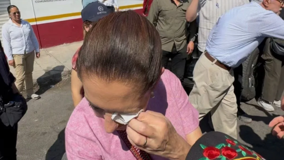 Sheinbaum sufre incidente menor al llegar a evento en Nayarit; “sólo me picaron el ojo”, asegura