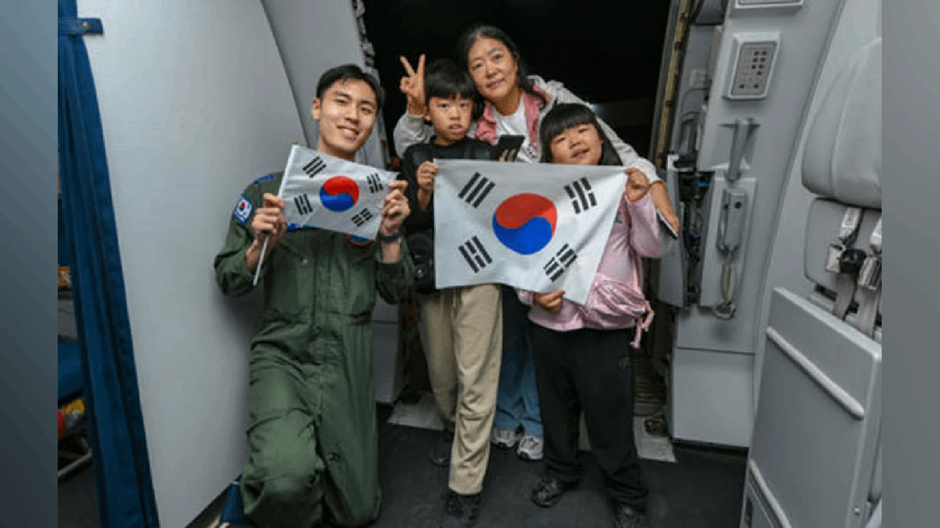 Los evacuados se encontraban en su mayoría en Arabia Saudí, aunque varios llegaron desde Baréin, Kuwait y Líbano.