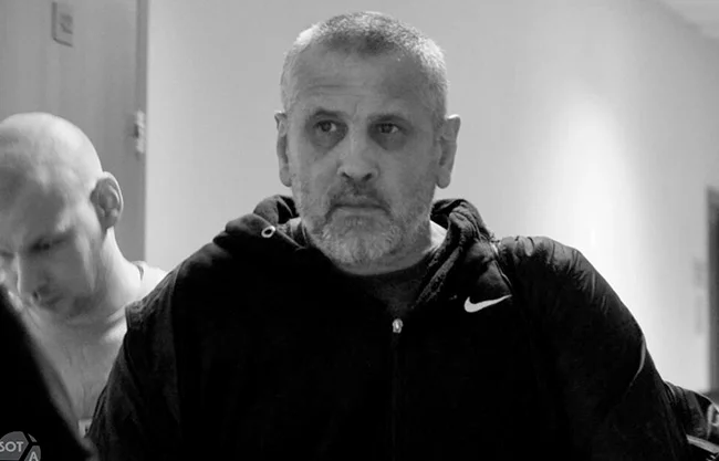 Infarto fulmina a preso político ruso; cumplía condena por publicar comentarios en redes sociales