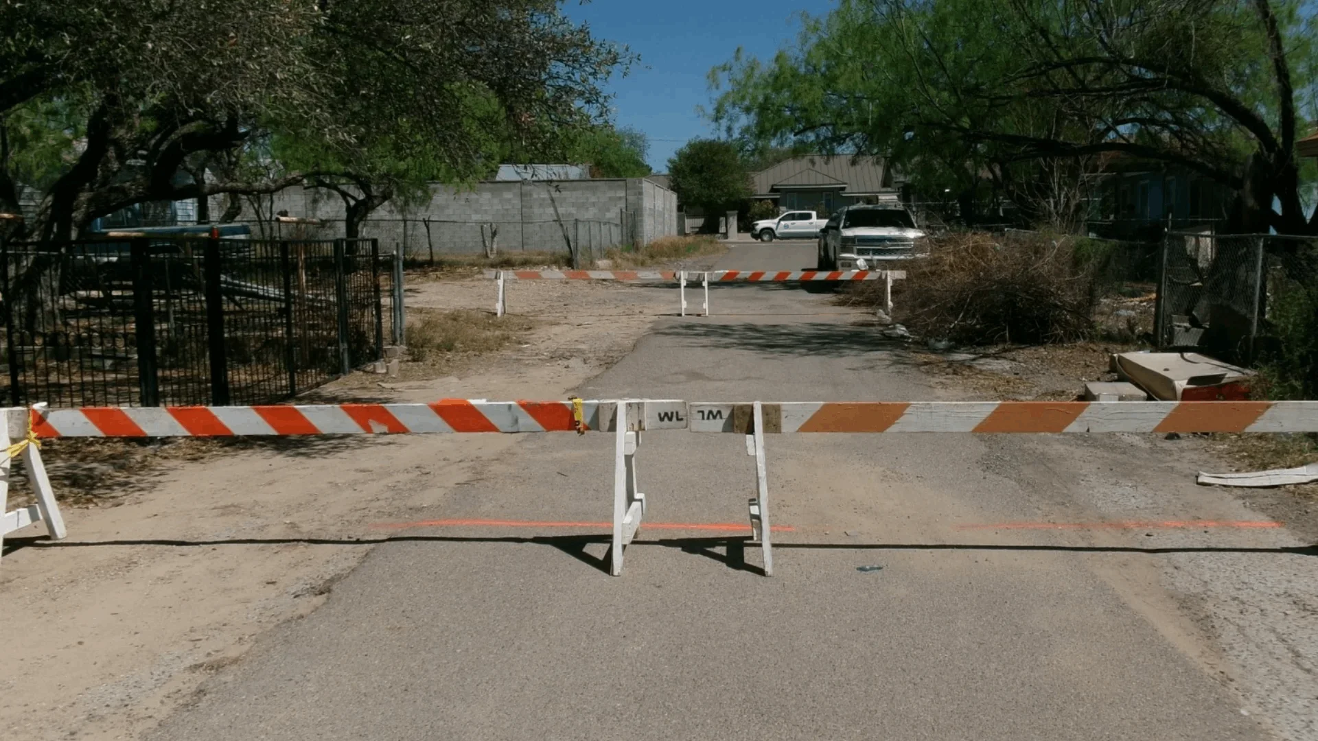 Anuncian cierre temporal de callejón entre Austin y Luis en Eagle Pass
