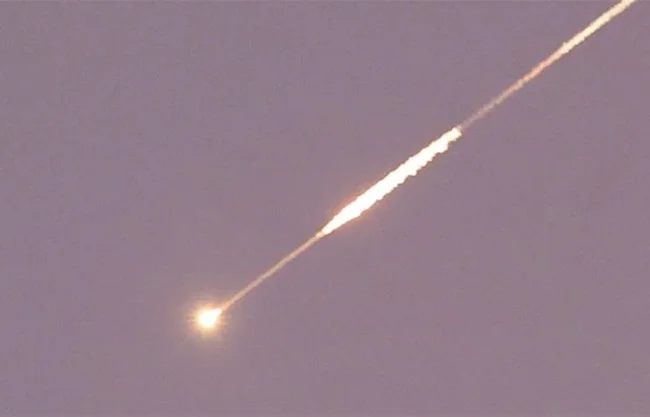 En tanto, alrededor de la medianoche, Jerusalén fue el objetivo de al menos cuatro andanadas de ataques lanzados desde Irán.