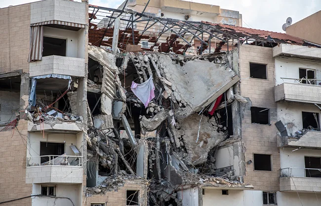 En tanto, alrededor de la medianoche, Jerusalén fue el objetivo de al menos cuatro andanadas de ataques lanzados desde Irán.