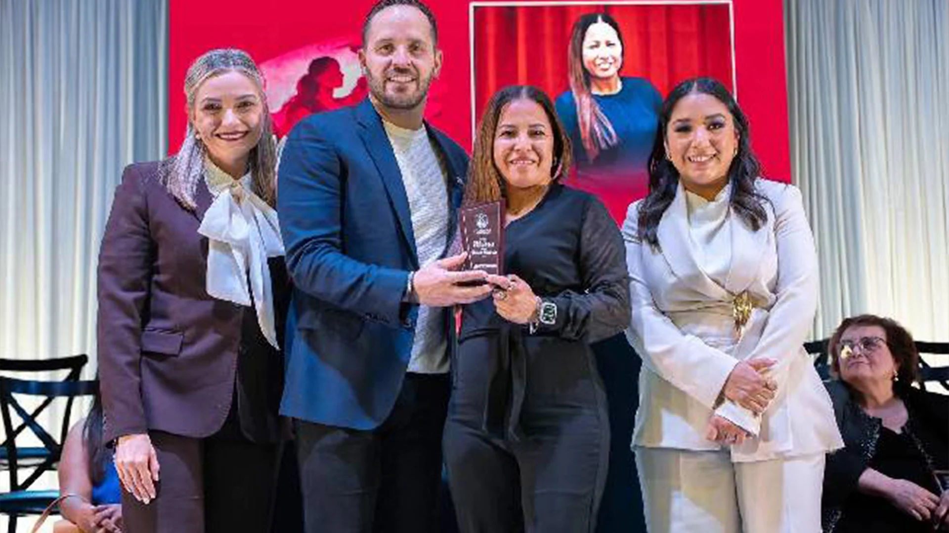 Agradece presea Graciela Guerra