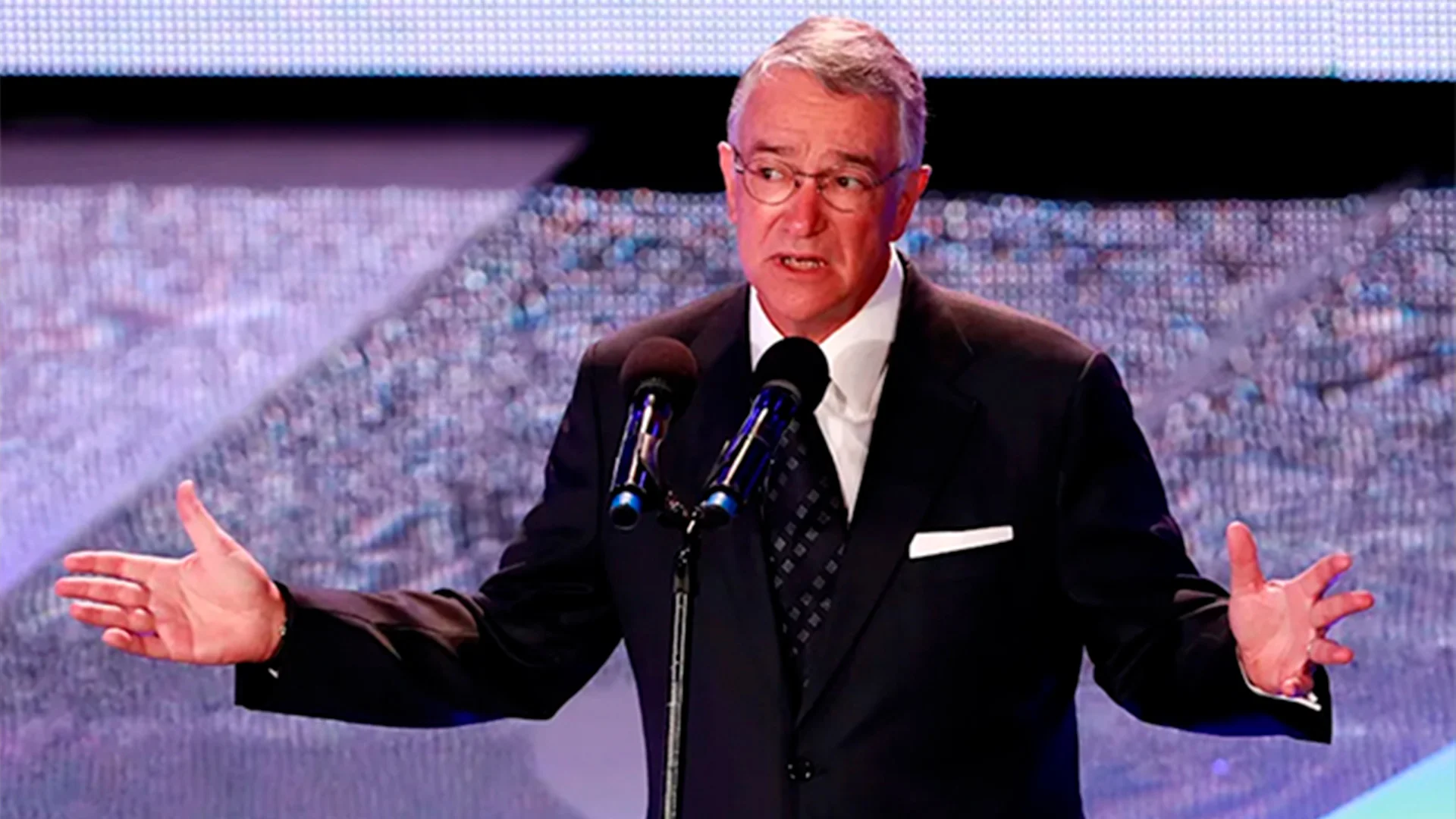 Juez federal ampara a empresa de apuestas en línea de Salinas Pliego