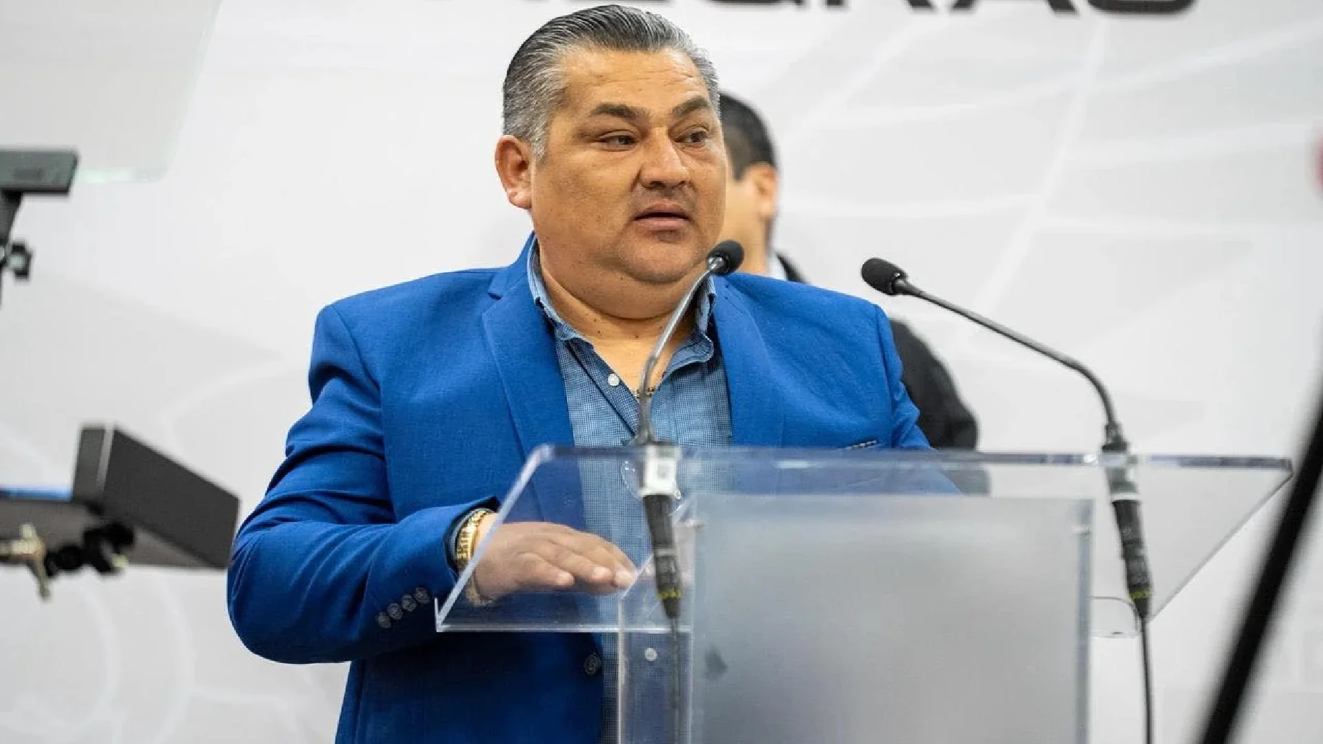 El asesor jurídico, Gilberto Múzquiz Salinas, aclaró que dicha subsistencia es una garantía que promovió el propio municipio, debido a que solicitó la suspensión del juicio laboral mientras se desarrolla el juicio de amparo.