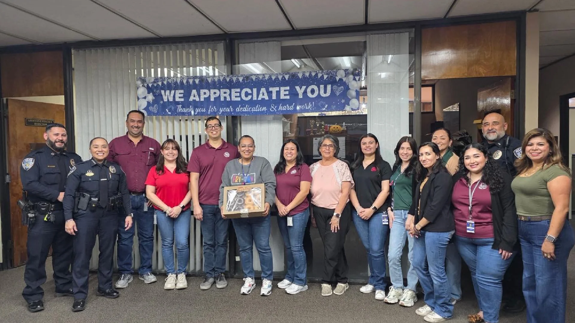 Policía de Eagle Pass reconoce a Finanzas durante su semana conmemorativa