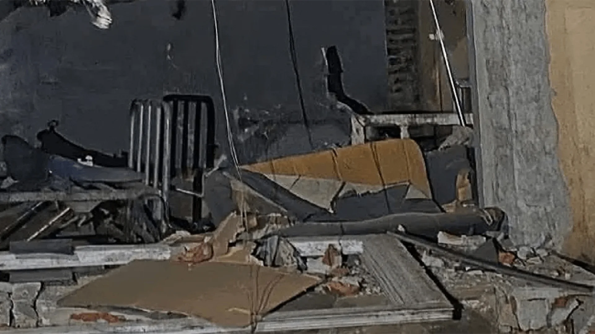 Ataque contra hospital de Sudán deja al menos 64 muertos, entre ellos, 13 niños