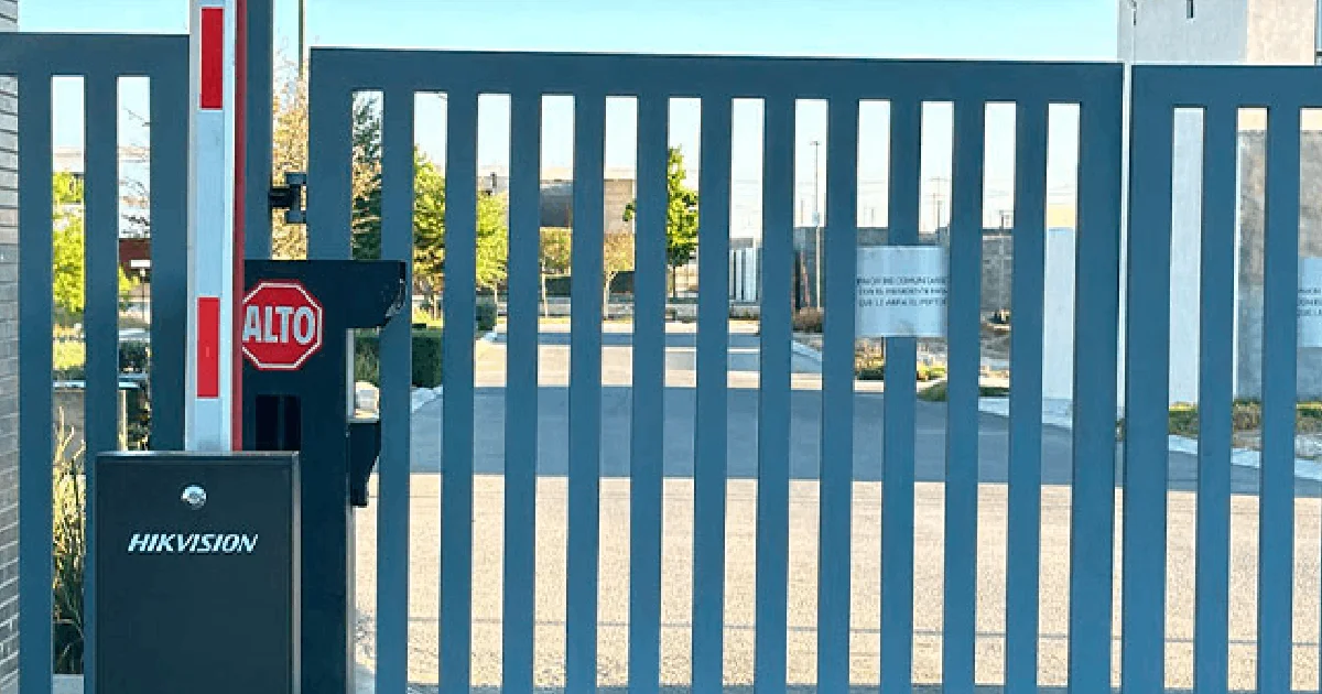 Alrededor de 2 mil familias en Piedras Negras se quedaron sin vigilancia en sus colonias privadas tras el retiro de empresas de seguridad sin registro.