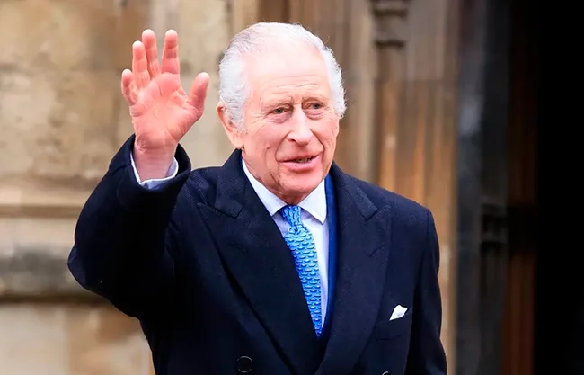 Se convierte el rey Carlos en patrocinador de una organización benéfica judía