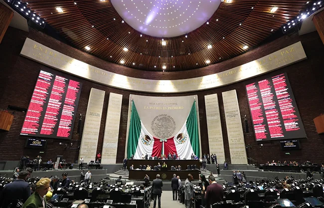 Sin el PT, Morena y Verde aprueban plan B electoral en comisiones del Senado; pasa al pleno