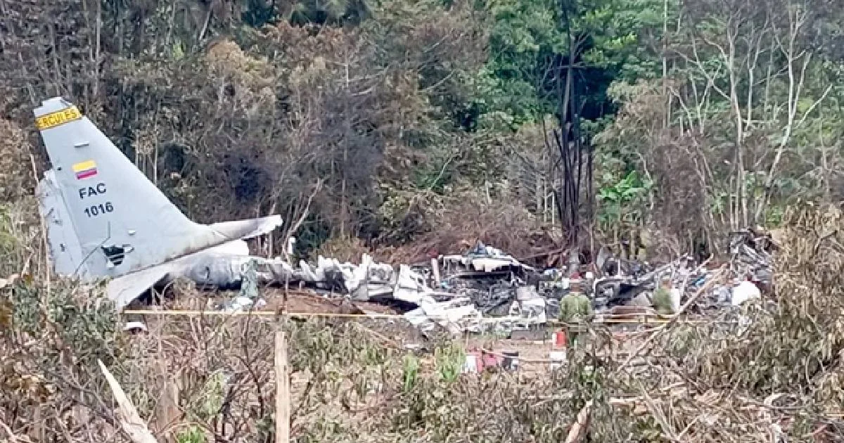 El angustioso relato de un sobreviviente del accidente del avión militar en Colombia