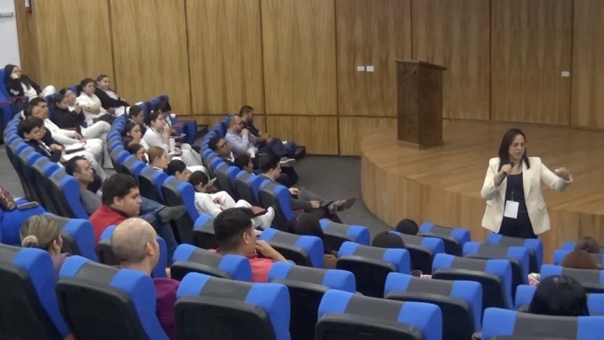 Realiza Jurisdicción Sanitaria jornada de actualización de la tuberculosis en la Escuela de Medicina