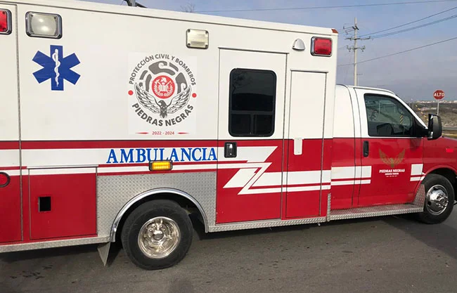 Bomberos y Protección Civil acuden a atender el incidente provocado por una fuga de gas