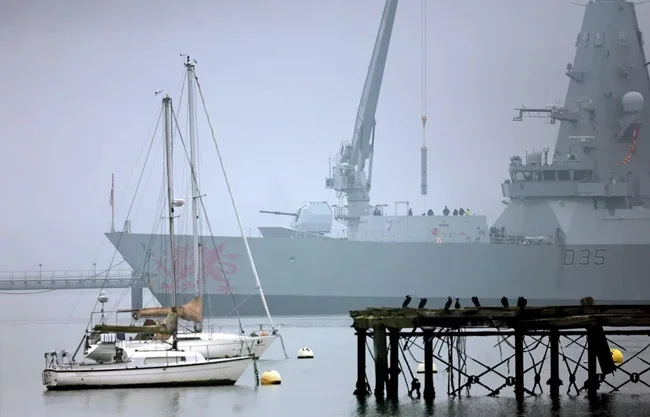 Autoriza el Reino Unido el abordaje de la ‘flota fantasma’ rusa en sus aguas