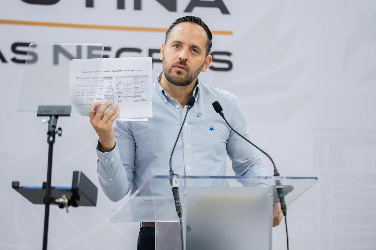 Menera aumenta de 15 a 21 mdp prestaciones al Sindicato de Simas, además incrementó de 99 a 126 el número de plazas de confianza.