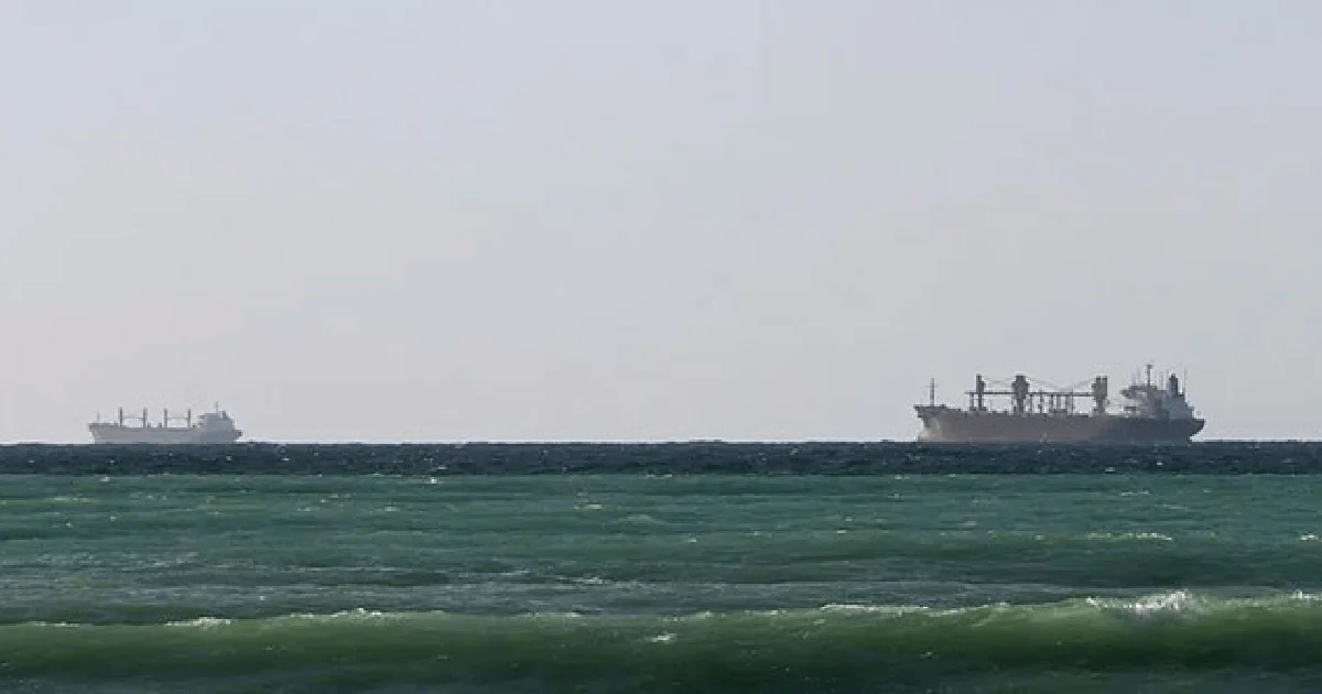 Irán advierte que buques que crucen Ormuz ‘se enfrentarán a graves consecuencias’