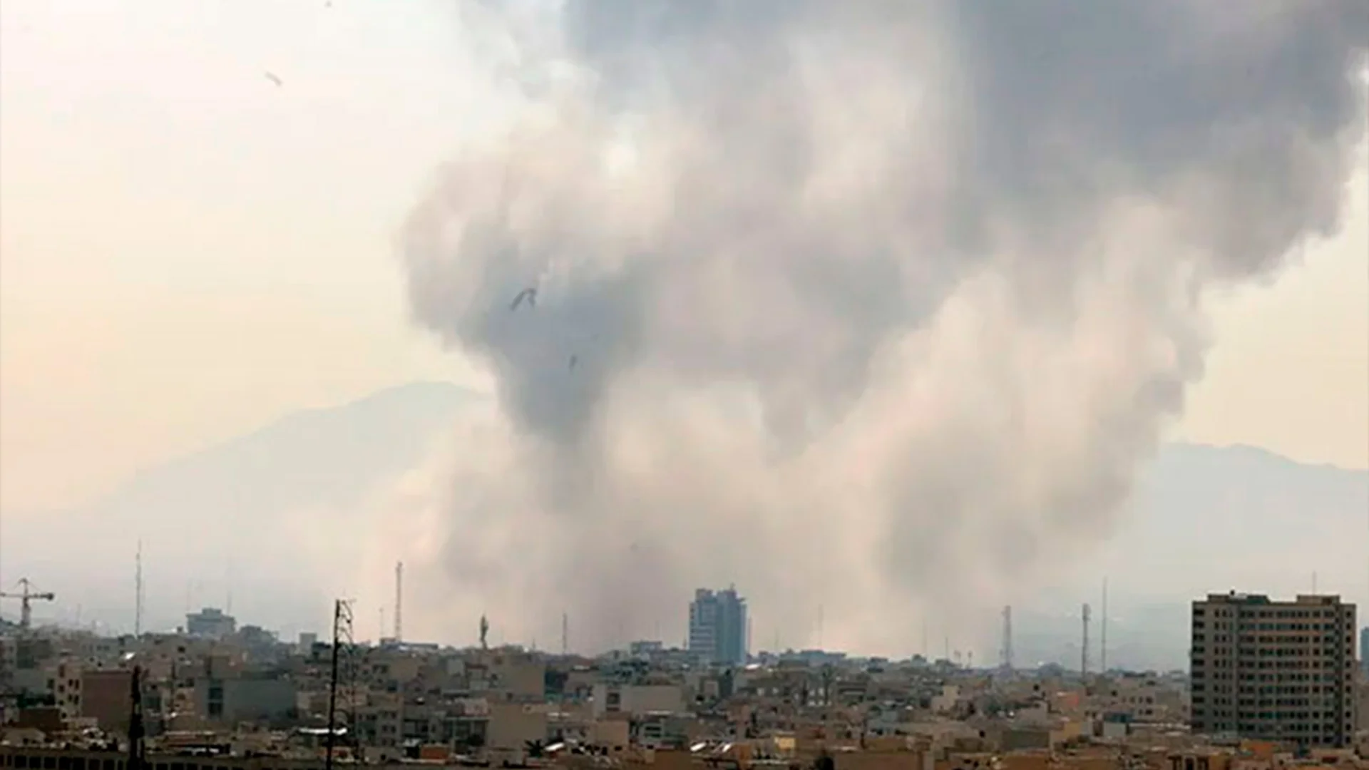 Israel asegura que ‘intensificará y expandirá’ sus ataques contra Irán