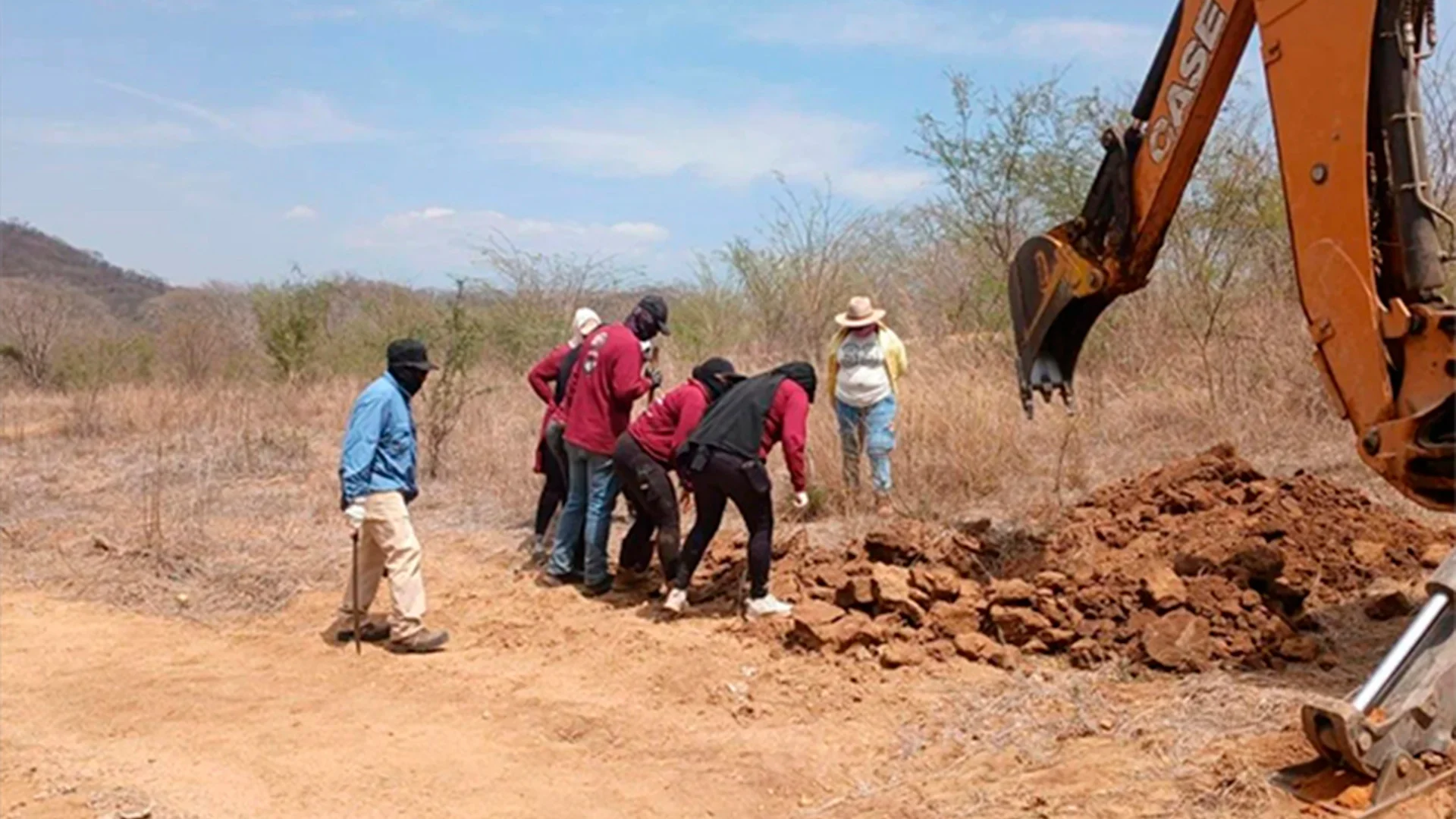 Colectivo encuentra nueva fosa clandestina en El Verde, Concordia, en Sinaloa