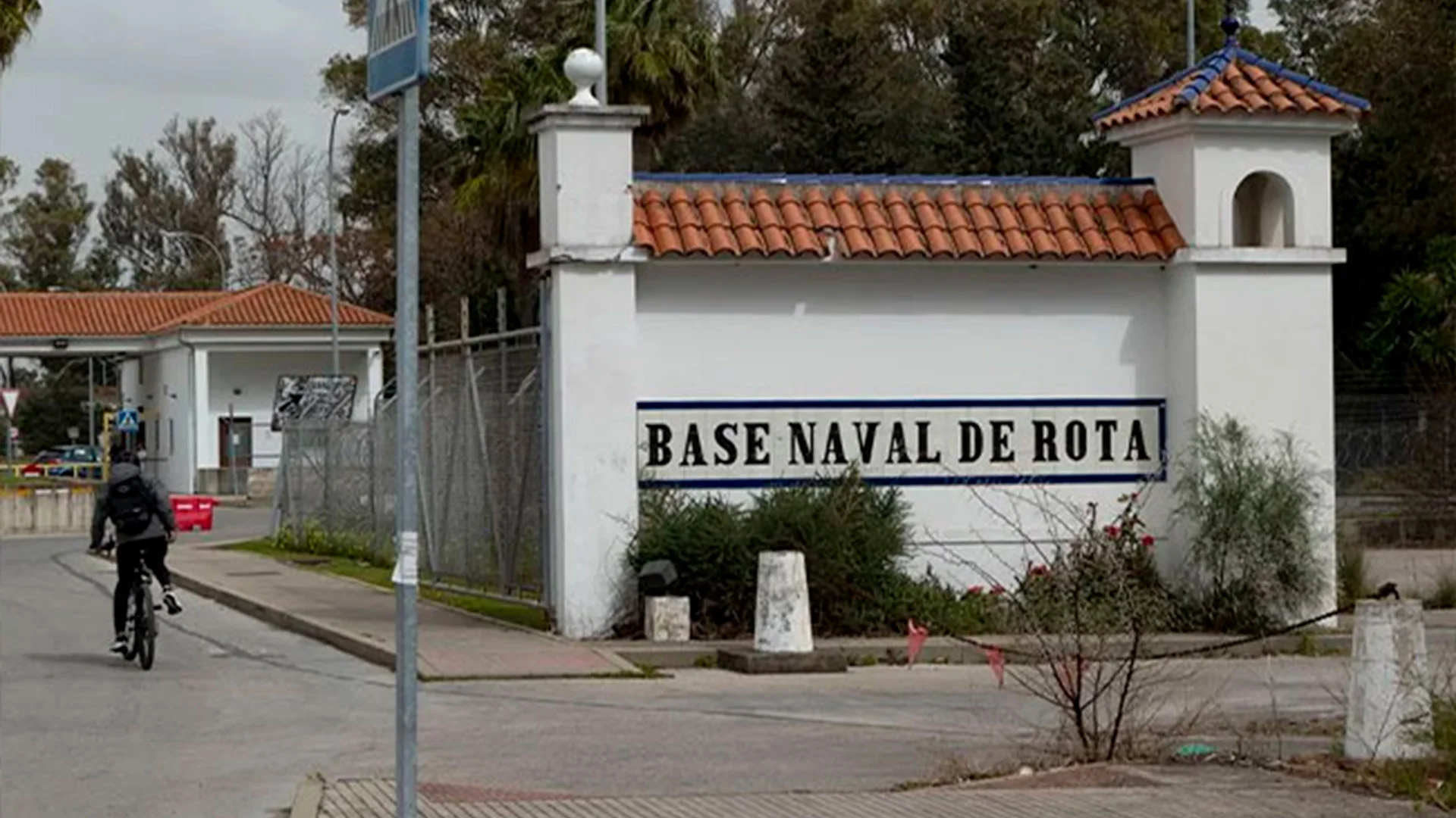 España cierra su espacio aéreo a aviones de EU que participan en guerra de Irán