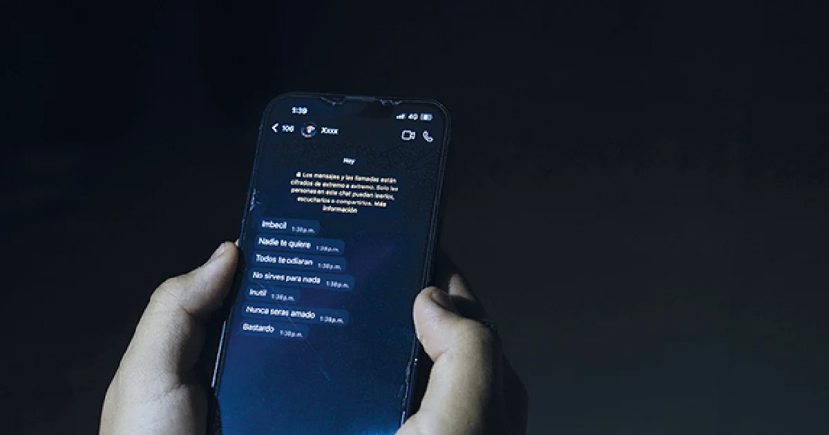 Se ‘golpean’ niños con IA; fabrican memes y stickers