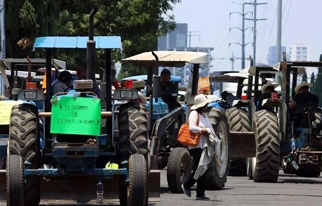 Confirman campesinos y transportistas paro nacional