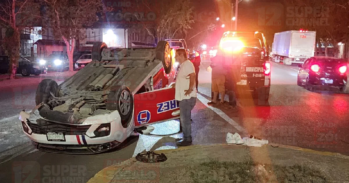 Error de cálculo provoca volcadura de taxi en carretera