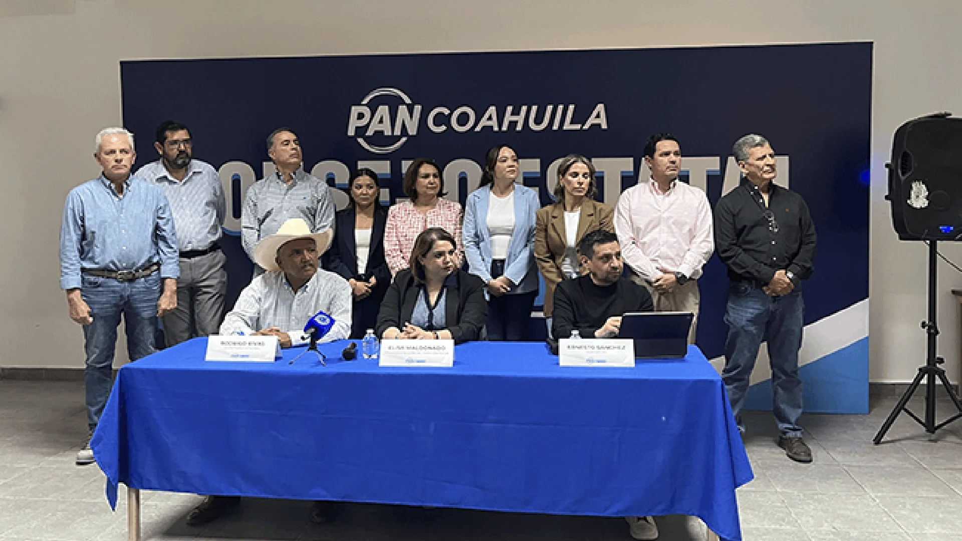 32 ciudadanos buscan candidaturas panistas en Coahuila