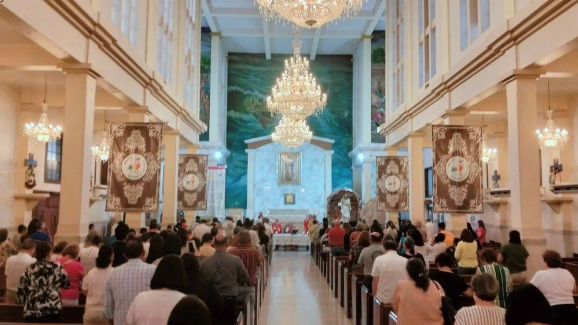 Preparan celebraciones del Jueves Santo en parroquias de Acuña