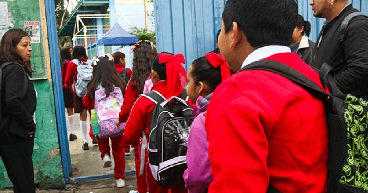 La Presidenta informó que los programas federales de becas educativas mantienen cobertura amplia